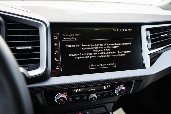 Apple Carplay/Android Auto
