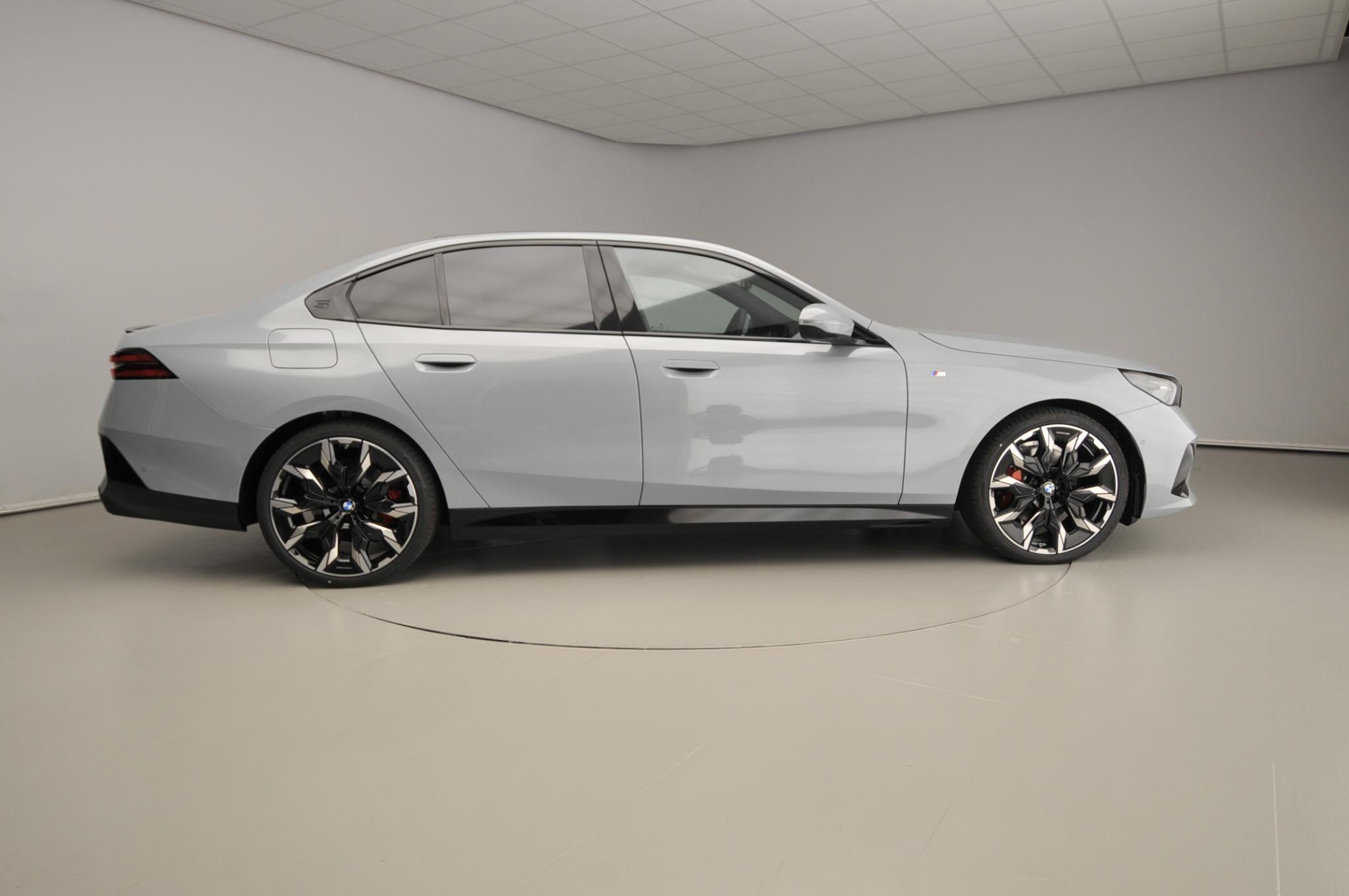 BMW 5 Serie Sedan 520d - Afbeelding 4