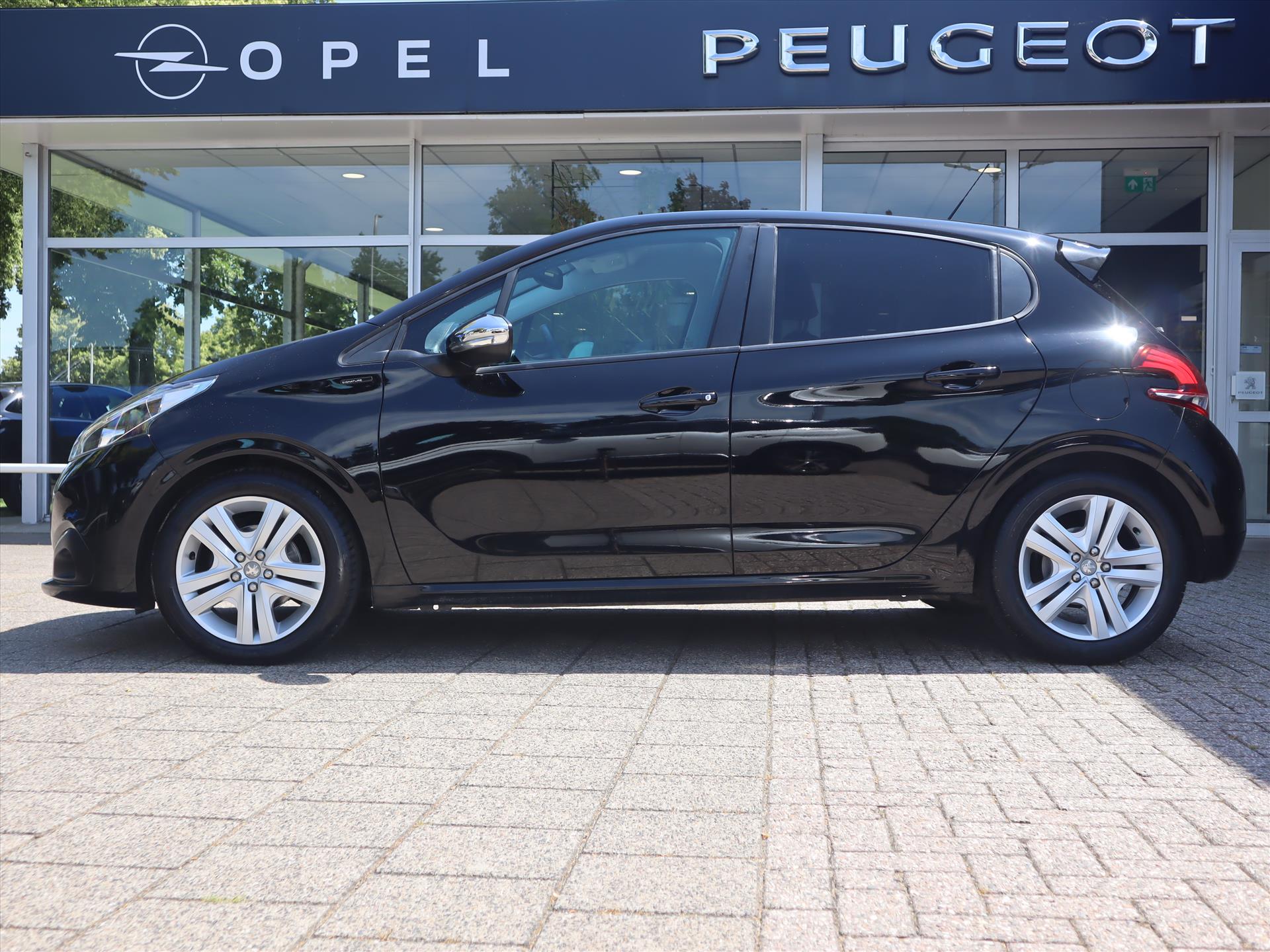 Peugeot 208 Signature PureTech 110pk H6, Rijklaarprijs, Navigatie DAB+ Radio Airco Sensoren - Afbeelding 2