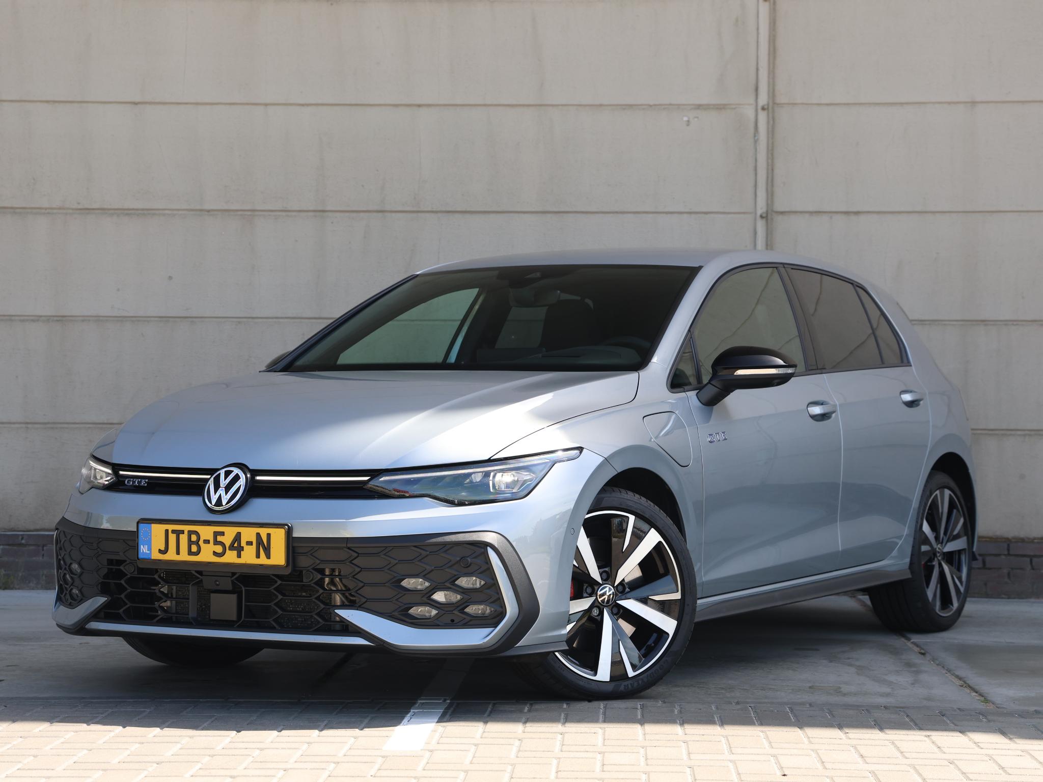 Volkswagen Golf GTE 1.5 eHybrid