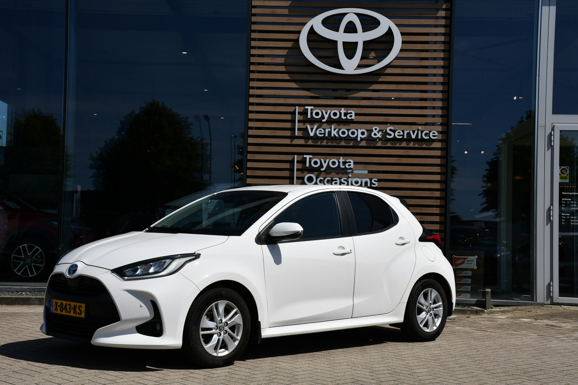 Toyota Yaris 1.5 Hybrid Business Plus Limited Automaat 116pk