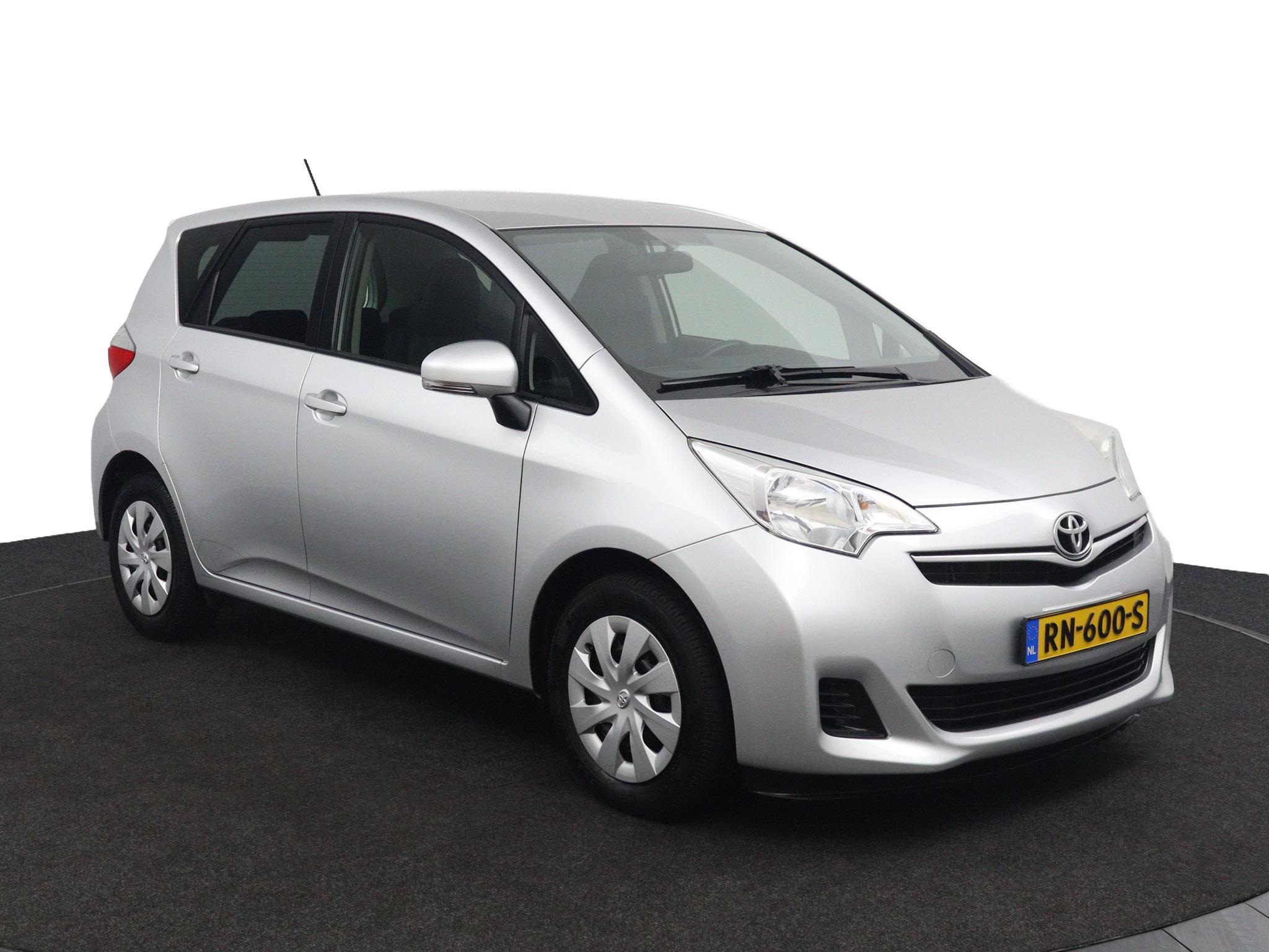 Toyota Verso-S 1.3 VVT-i Comfort Plus Automaat - Afbeelding 2
