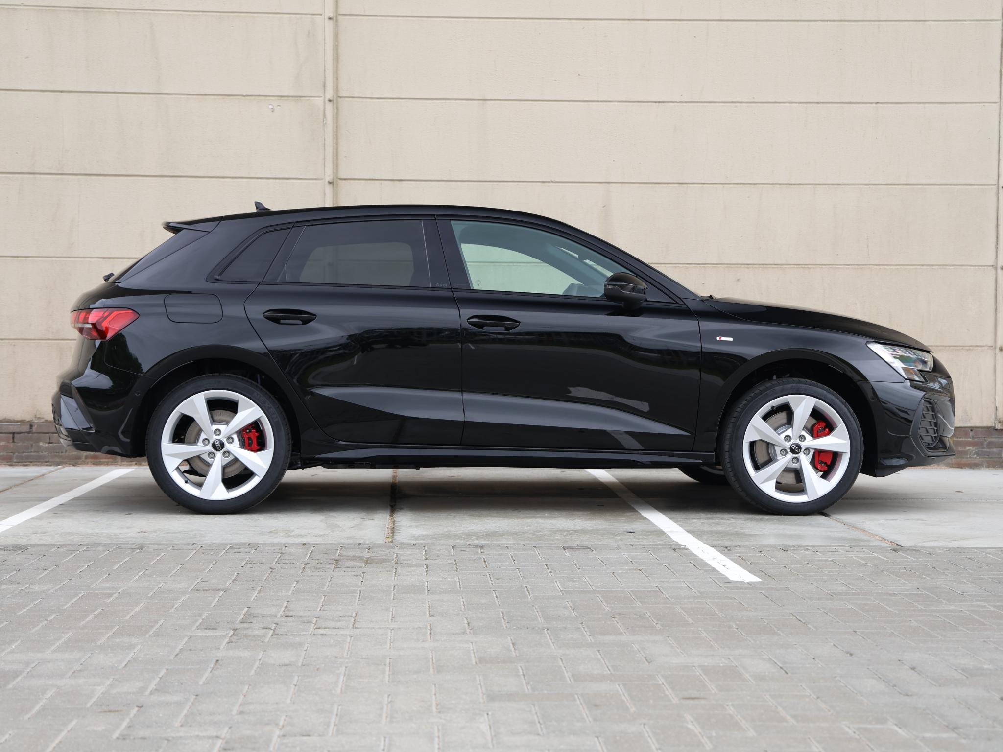 Audi A3 Sportback S edition Competition 45 TFSI e 200 kW / 272 PK Sp - Afbeelding 2