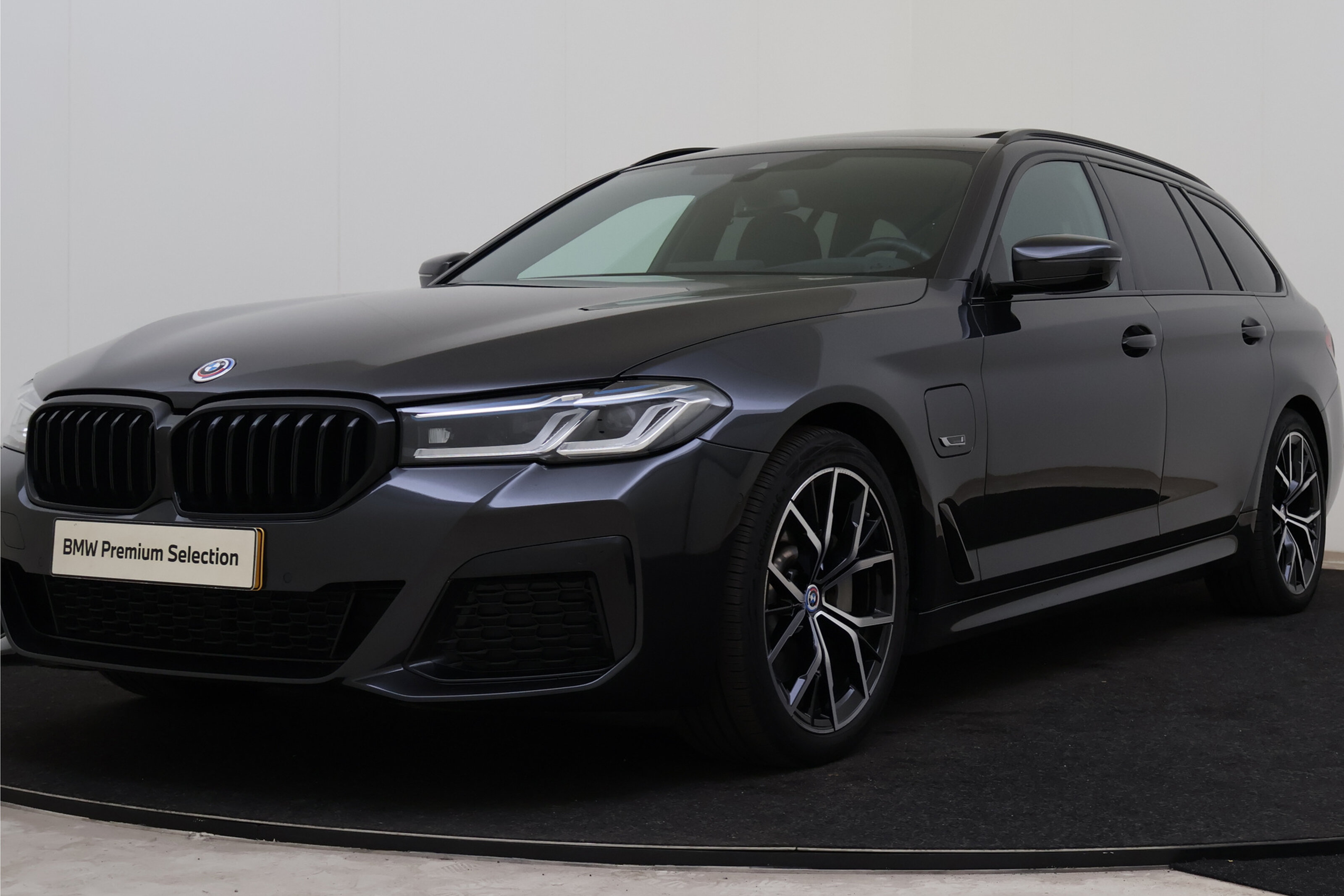 BMW 5 Serie Touring 530e High Executive M Sport Automaat