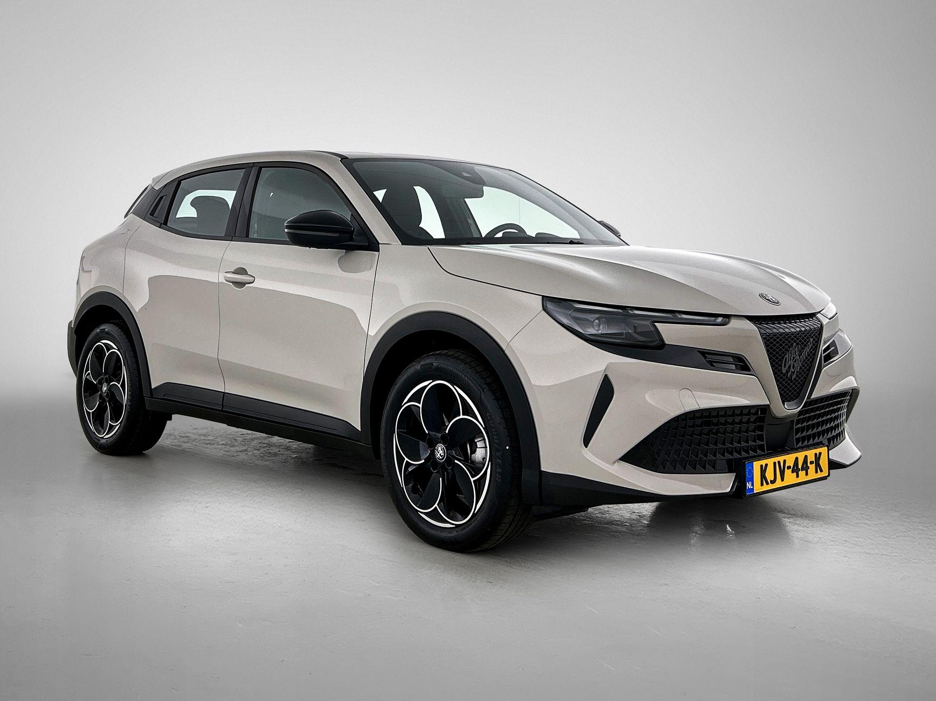 Alfa Romeo Junior Elettrica 156pk 54 kWh Automaat - Afbeelding 2