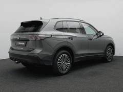 Volkswagen Tiguan 1.5 eHybrid Life Edition 204PK DSG Trekhaak, 360gr. Camera, Zwar - Afbeelding 4