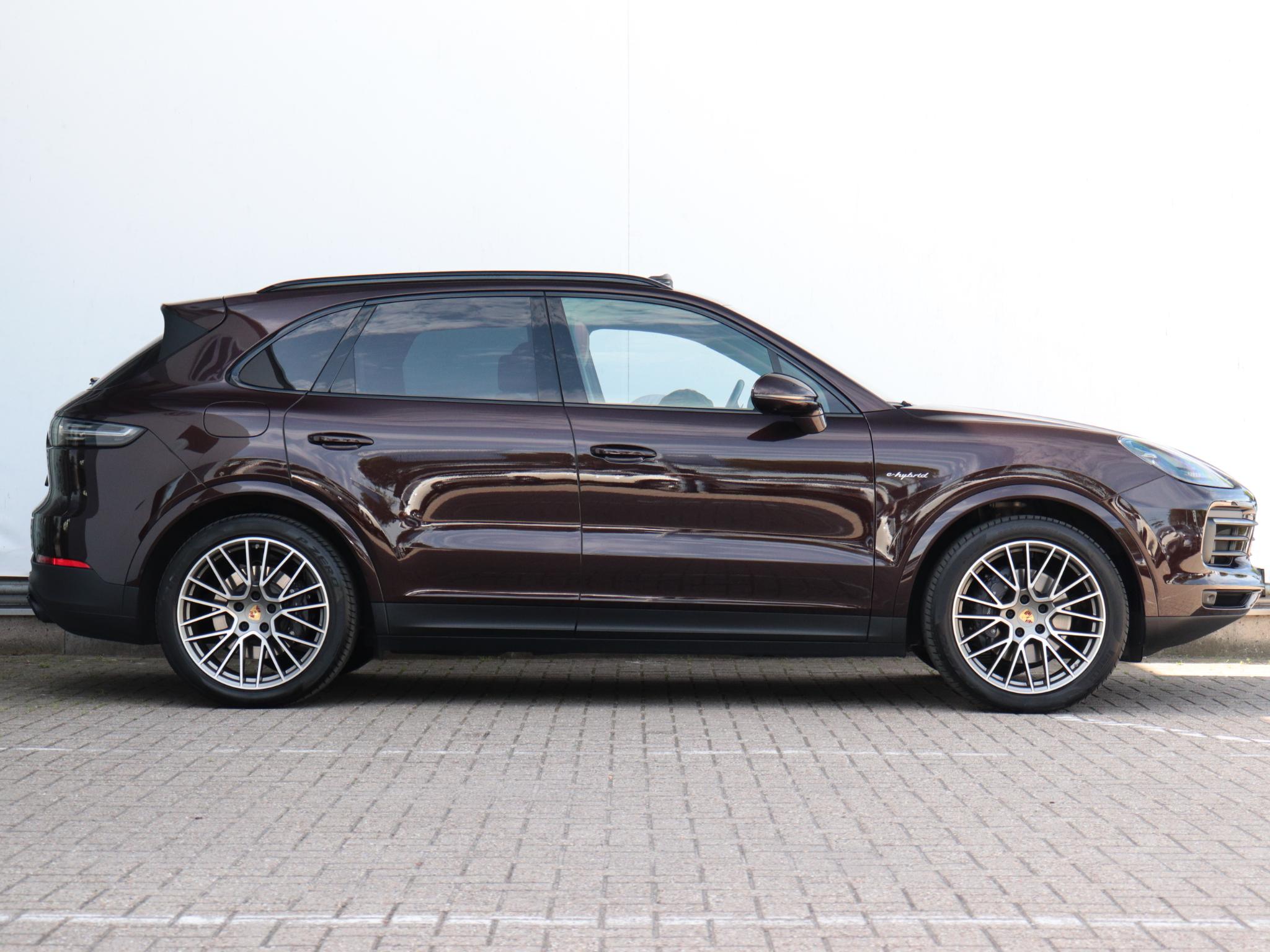 Porsche Cayenne 3.0 E-Hybrid Platinum Edition - Afbeelding 2