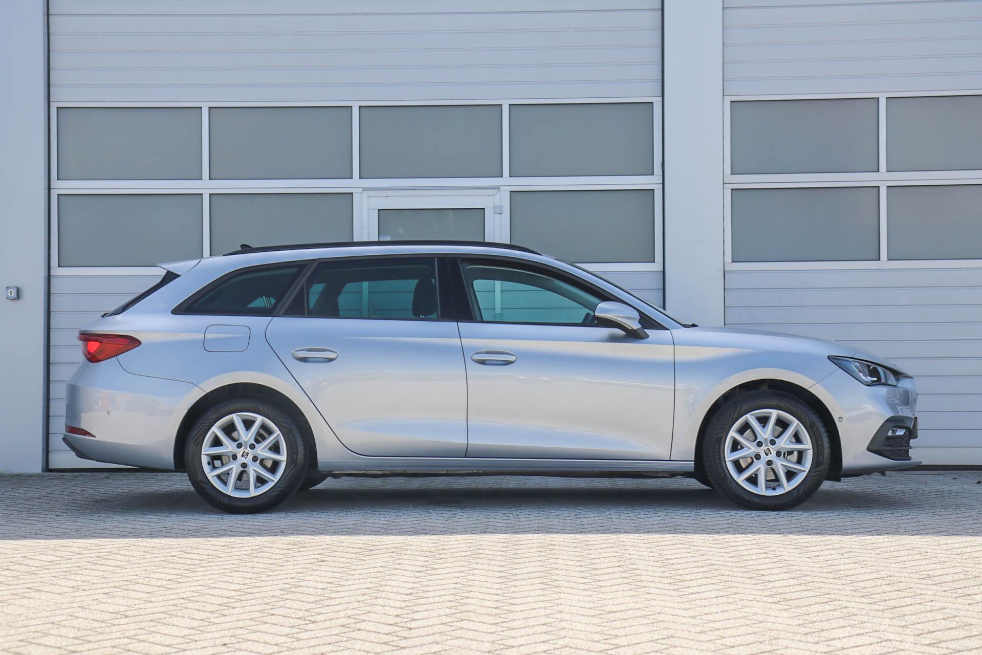 SEAT Leon Sportstourer 1.0 eTSI 110pk DSG Style Business Intense - Afbeelding 3