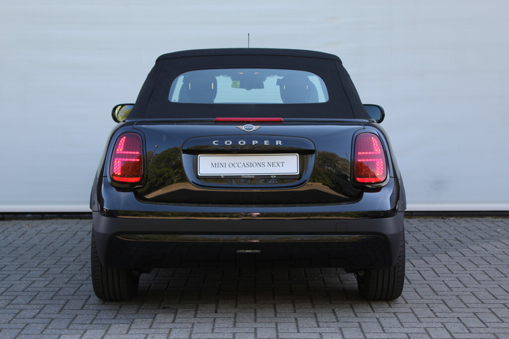 MINI Cooper Cabrio 5