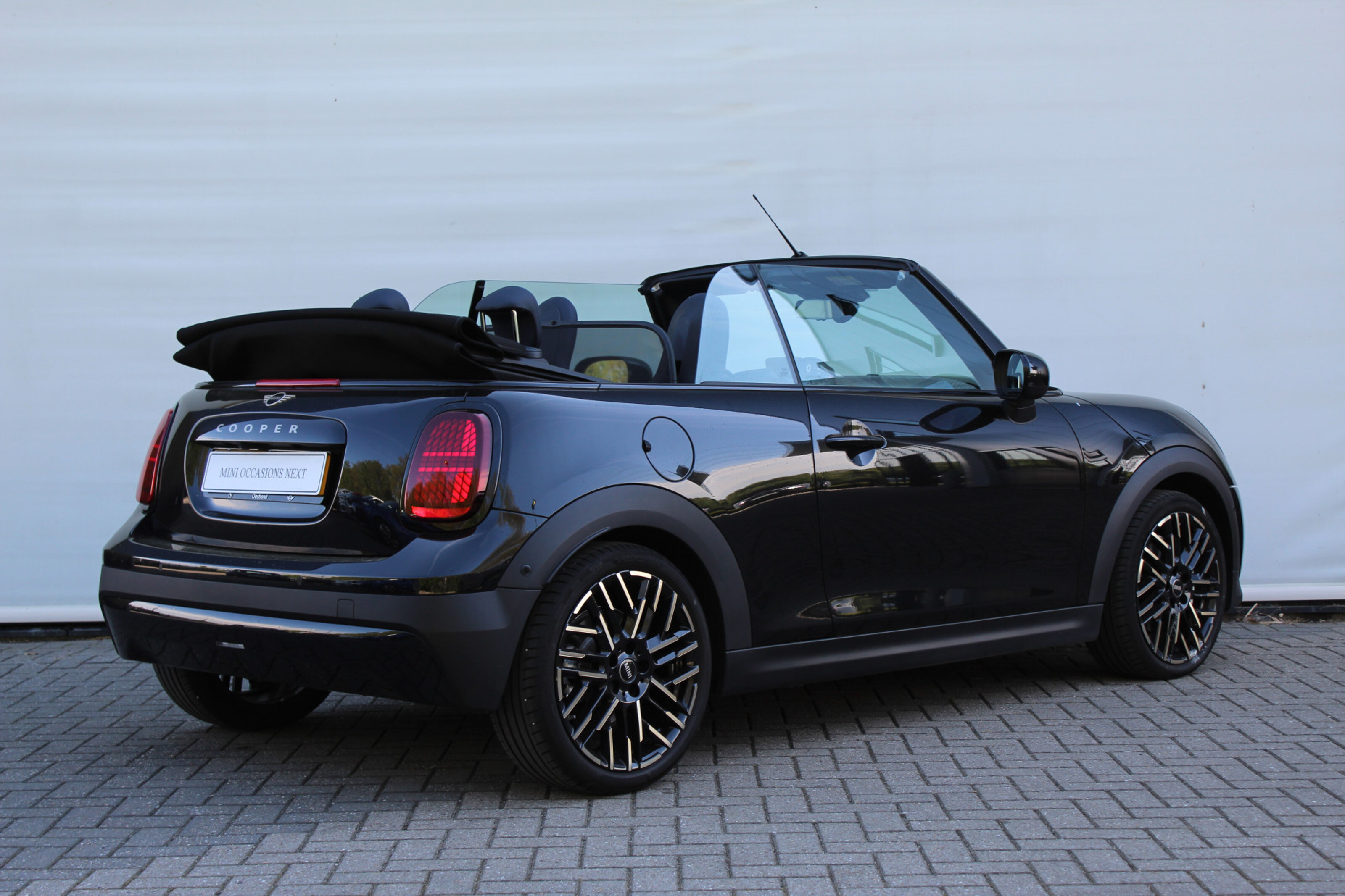MINI Cooper Cabrio 6