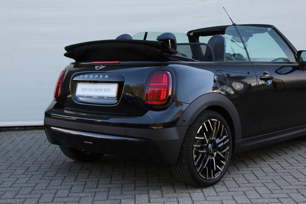 MINI Cooper Cabrio 10