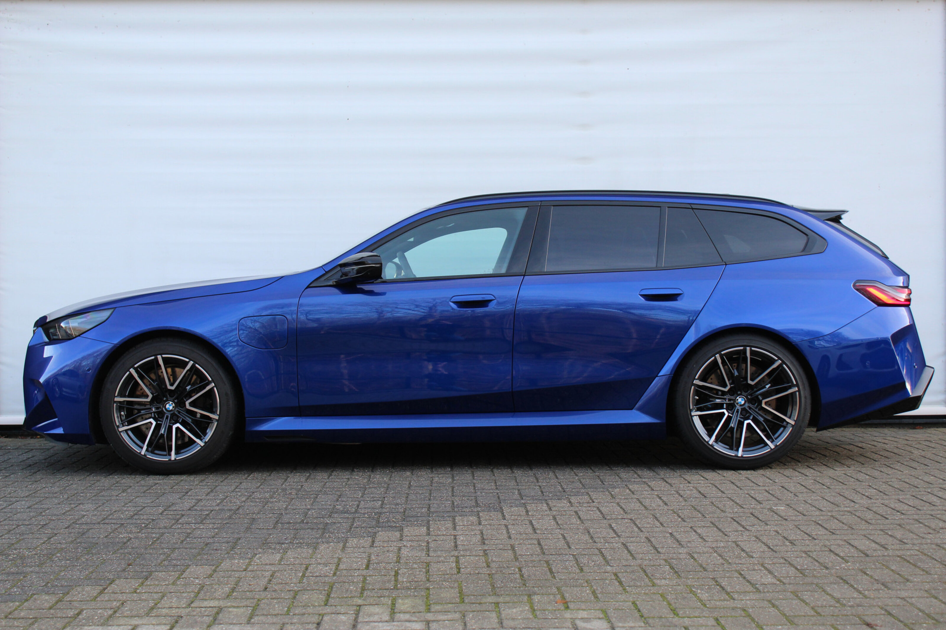 BMW M5 6