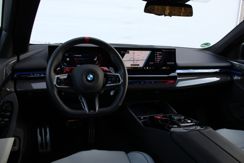 BMW M5 35