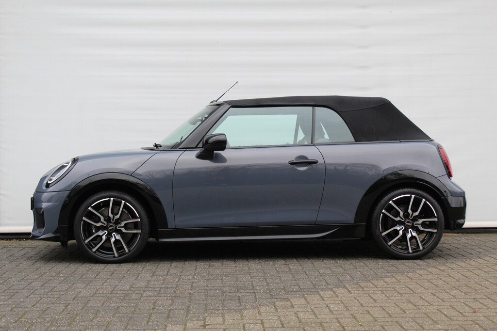 MINI Cooper Cabrio 5