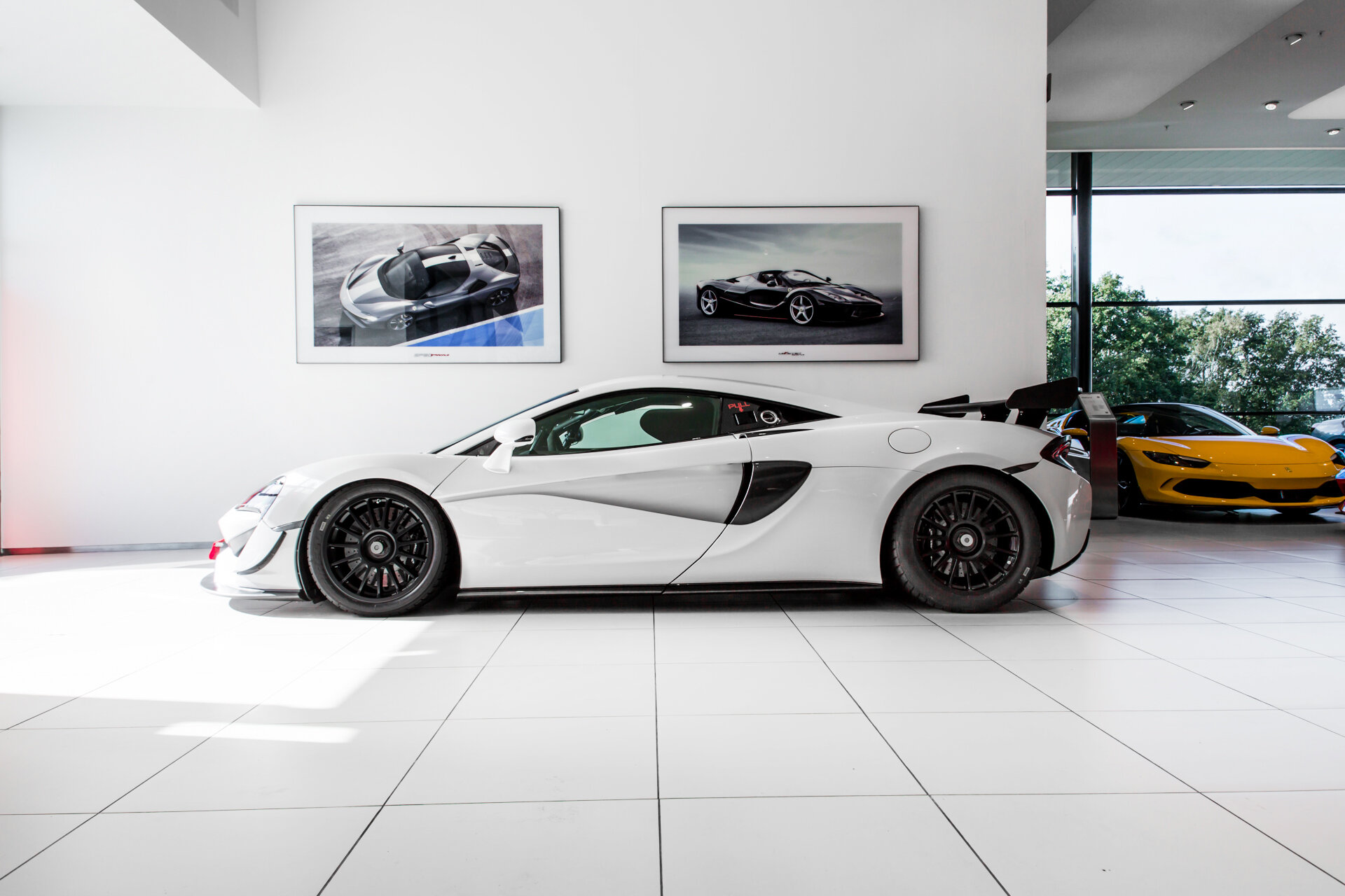 McLaren 570S GT4 ~Munsterhuis Sportscars~ - Afbeelding 2
