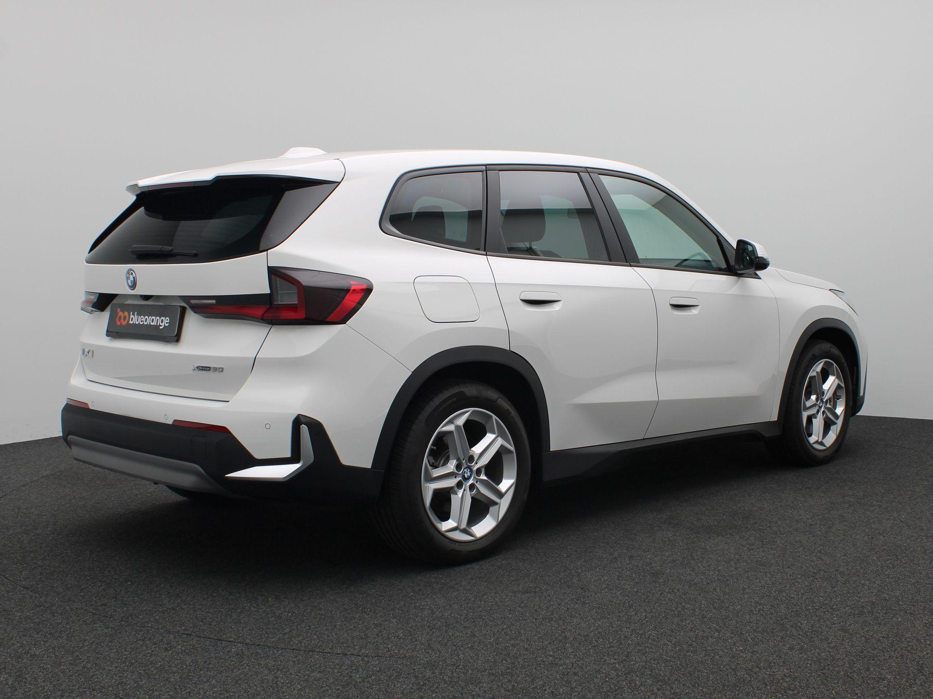 BMW iX1 xDrive30 Launch Edition 67 kWh 313PK Aut. - Afbeelding 4