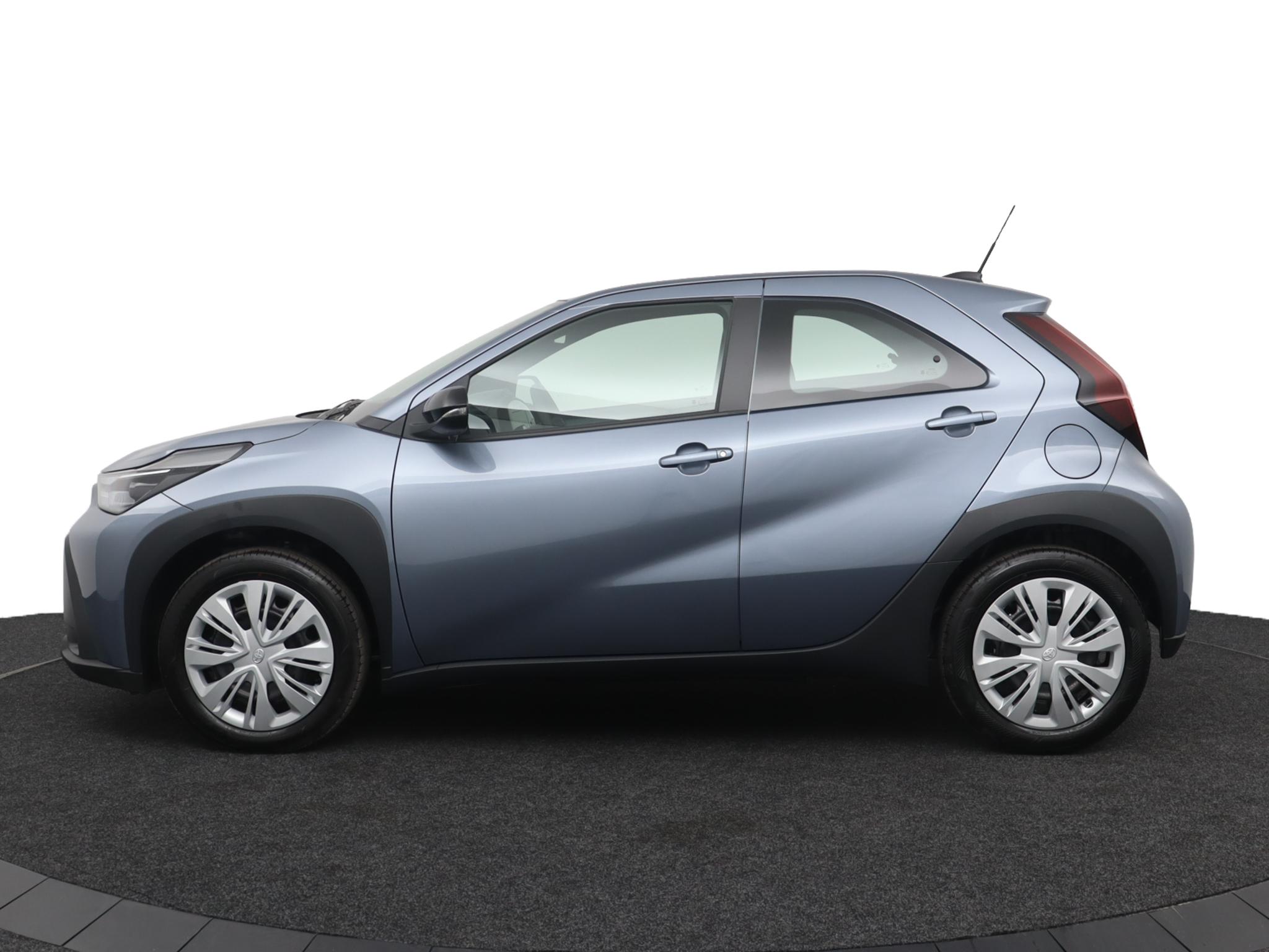 Toyota Aygo X Hybrid 115 play - Afbeelding 3