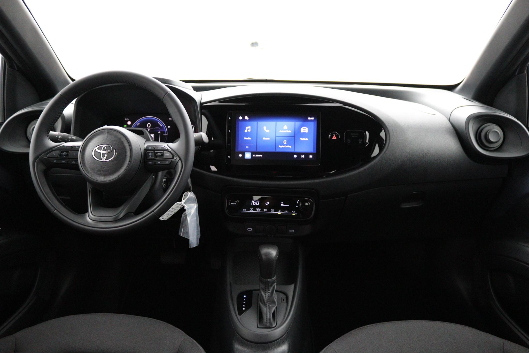 Toyota Aygo X Hybrid 115 play - Afbeelding 4