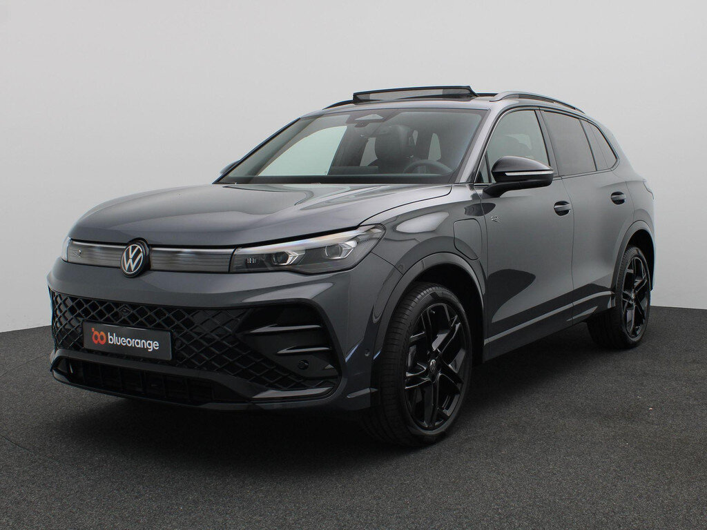 Volkswagen Tiguan 1.5 eHybrid R-Line Edition 272PK DSG Panoramadak, Trekhaak, 20"  - Afbeelding 2