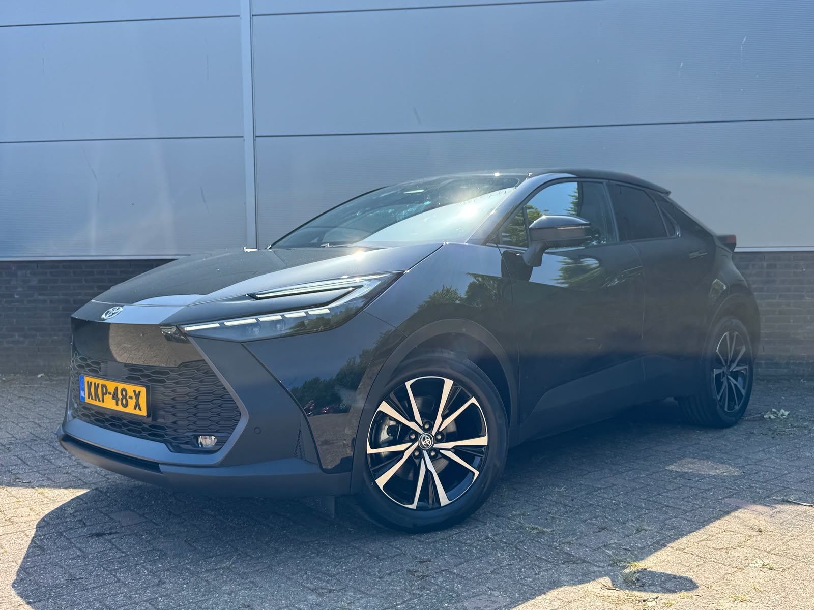 Toyota C-HR 2.0 Plug-In Hybrid 220 Business Plus Automaat 223Pk