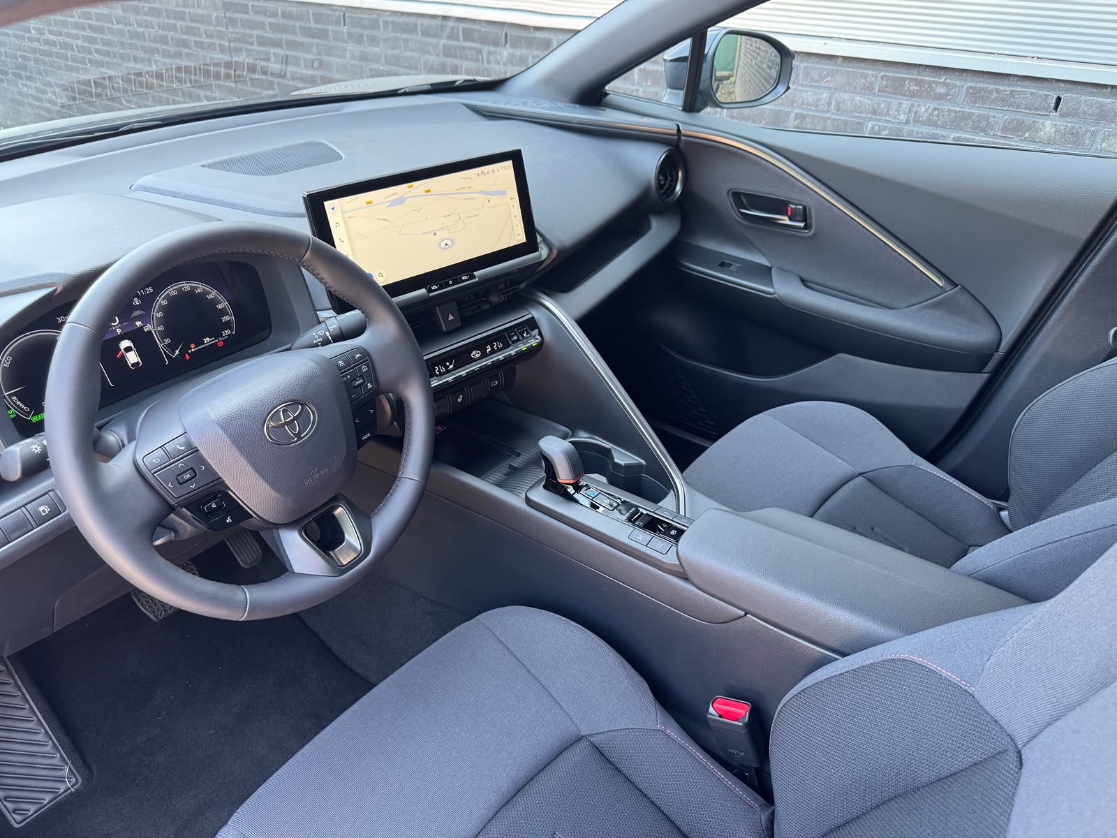 Toyota C-HR 2.0 Plug-In Hybrid 220 Business Plus Automaat 223Pk - Afbeelding 4