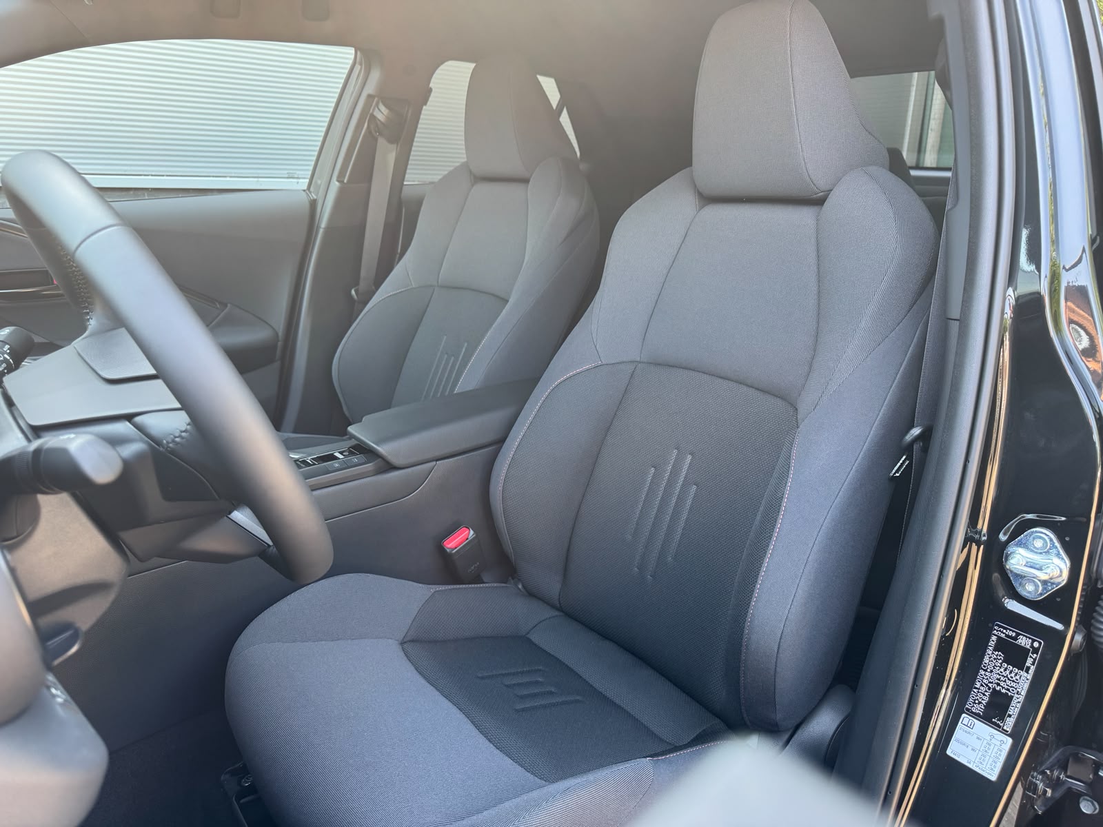 Toyota C-HR 2.0 Plug-In Hybrid 220 Business Plus Automaat 223Pk - Afbeelding 5