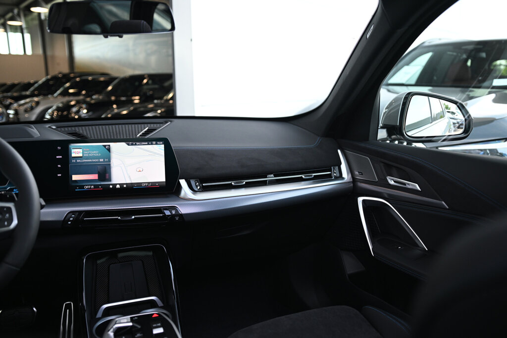 BMW X1 28