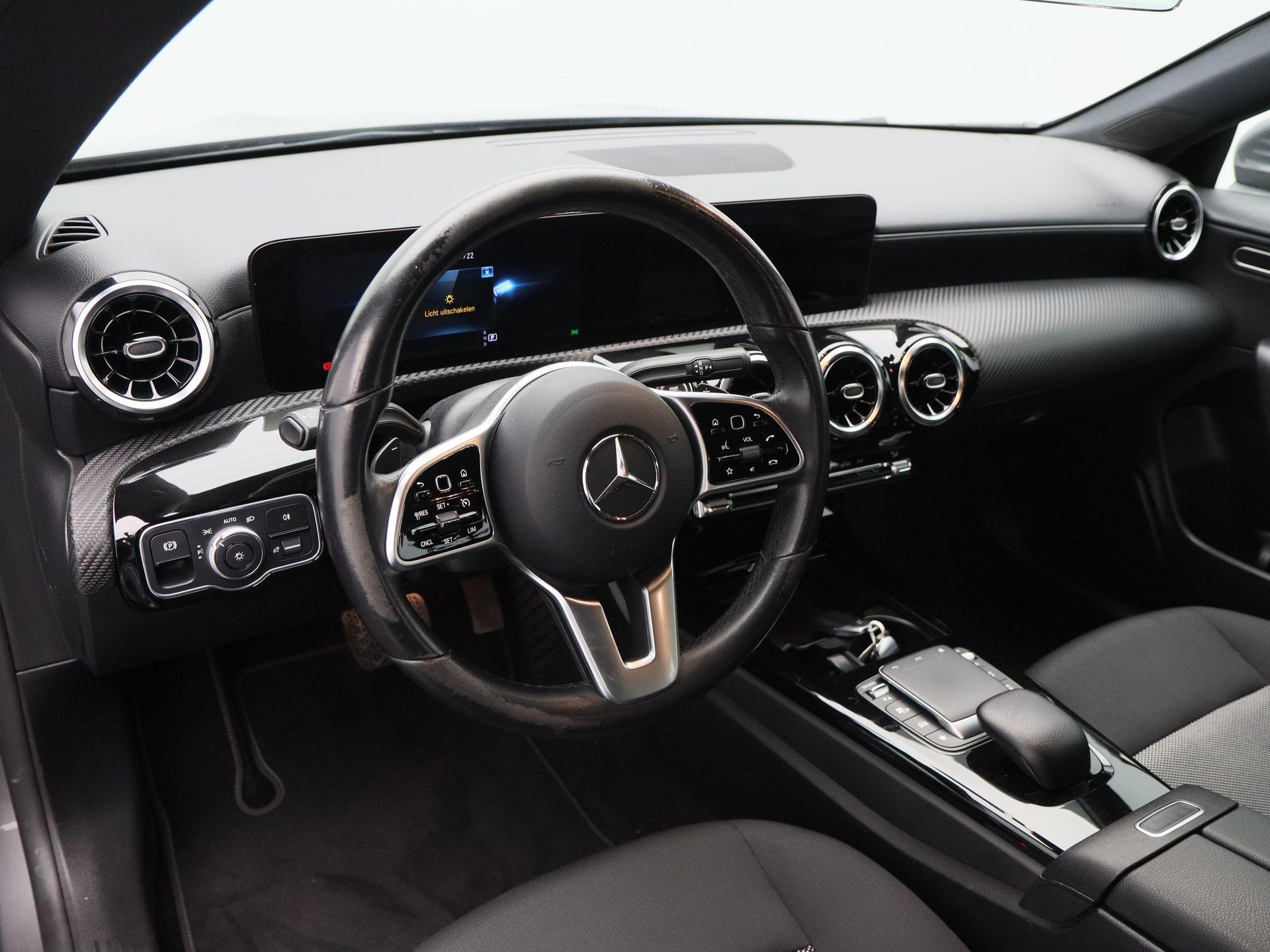 Mercedes-Benz CLA-klasse Shooting Brake 180 Business Solution 136 Pk Automaat - Afbeelding 3