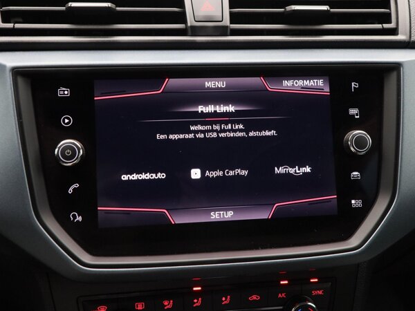 Apple Carplay/Android Auto