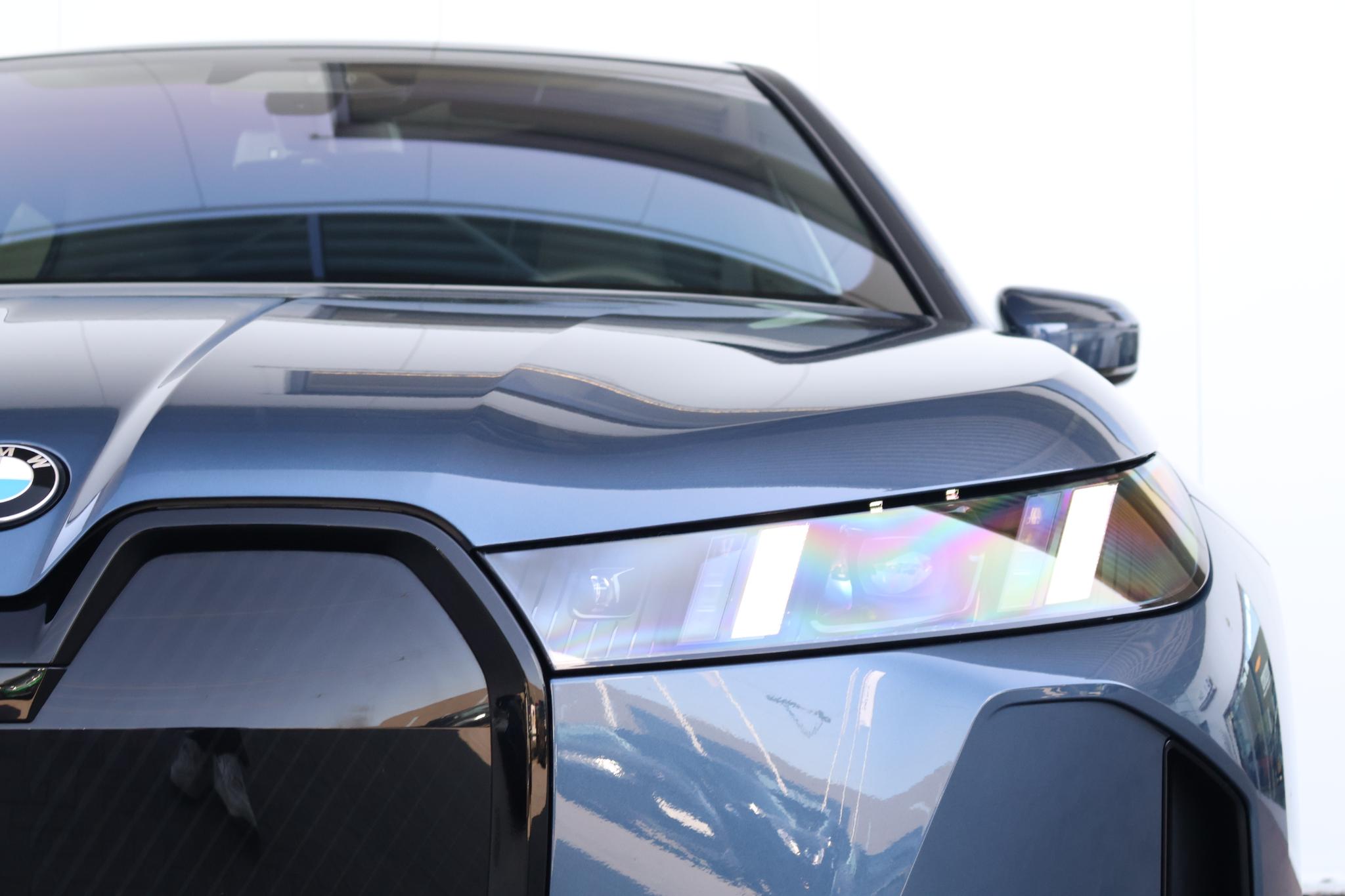 BMW iX xDrive60 112 kWh - Afbeelding 3