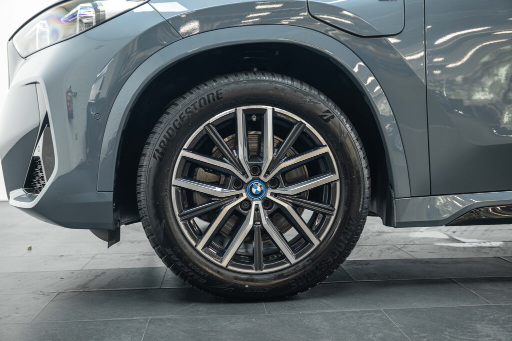 BMW X1 12