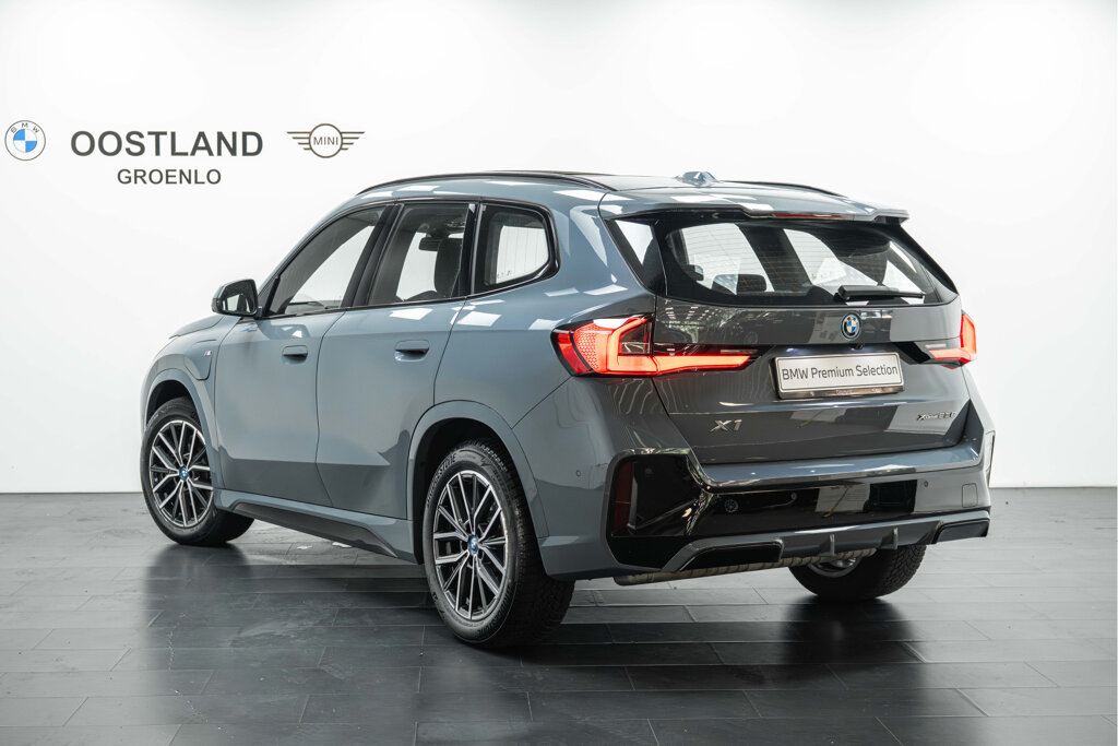 BMW X1 13