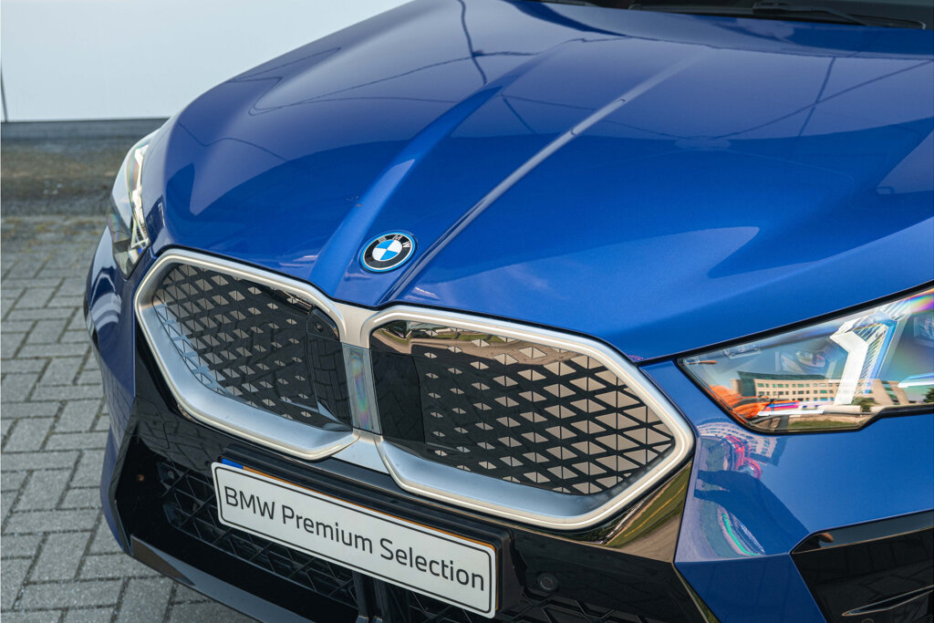 BMW iX2 2