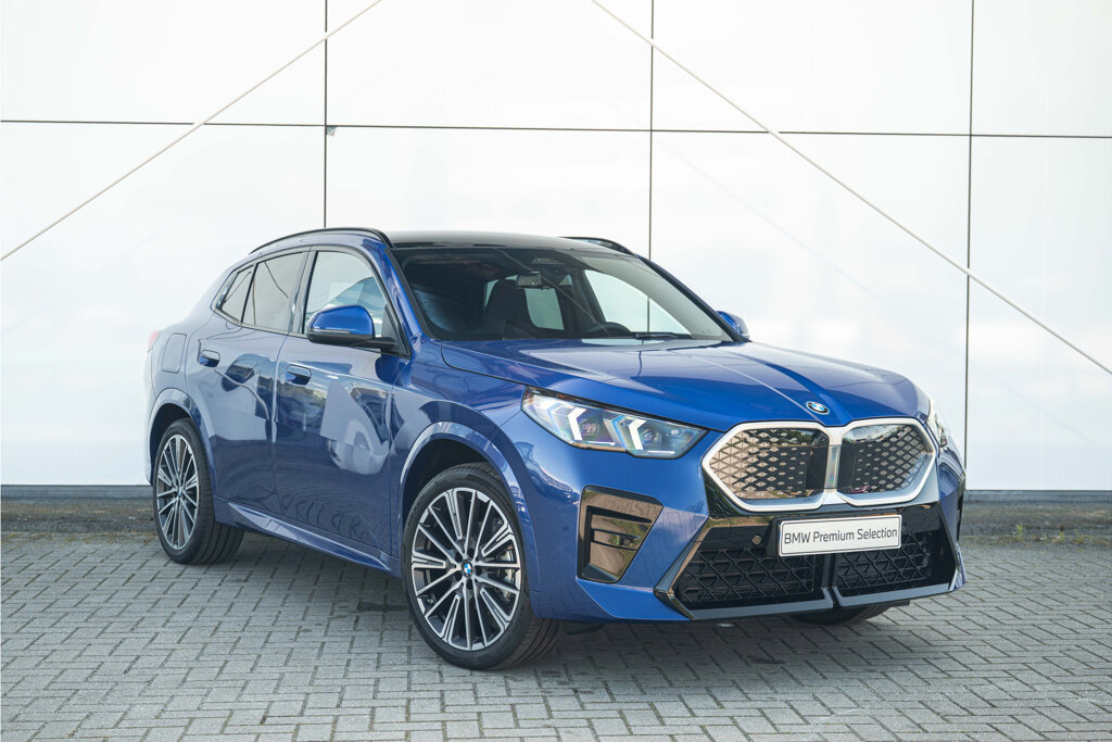 BMW iX2 7