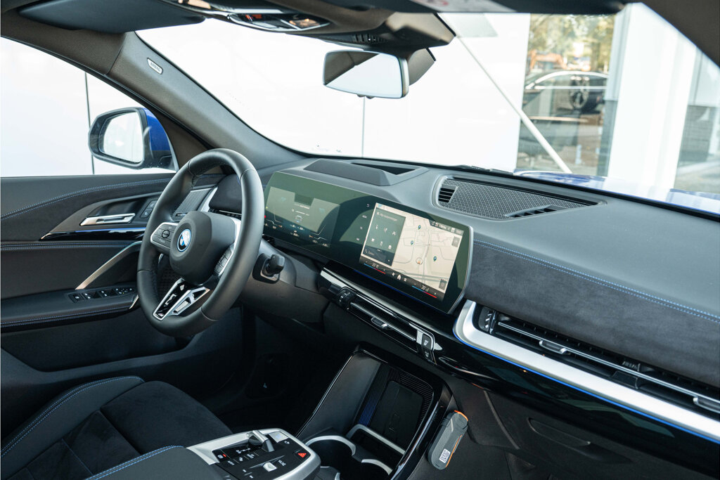 BMW iX2 9