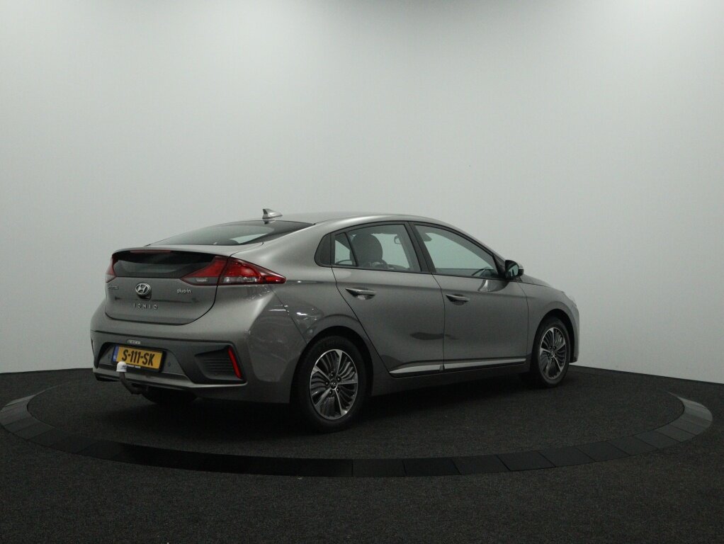 Hyundai IONIQ 1.6 GDi PHEV Comfort | Carplay navigatie | Camera | Stoel-stuurv - Afbeelding 2