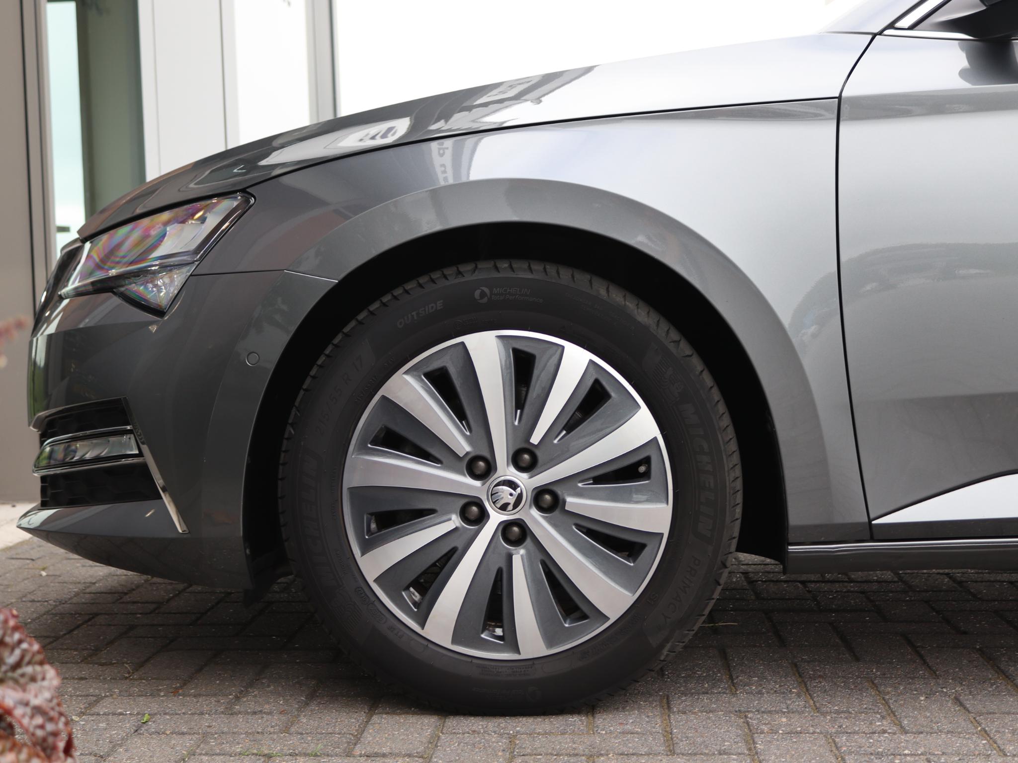 Škoda Superb Combi 1.4 TSI 218 pk iV DSG Ambition - Afbeelding 2