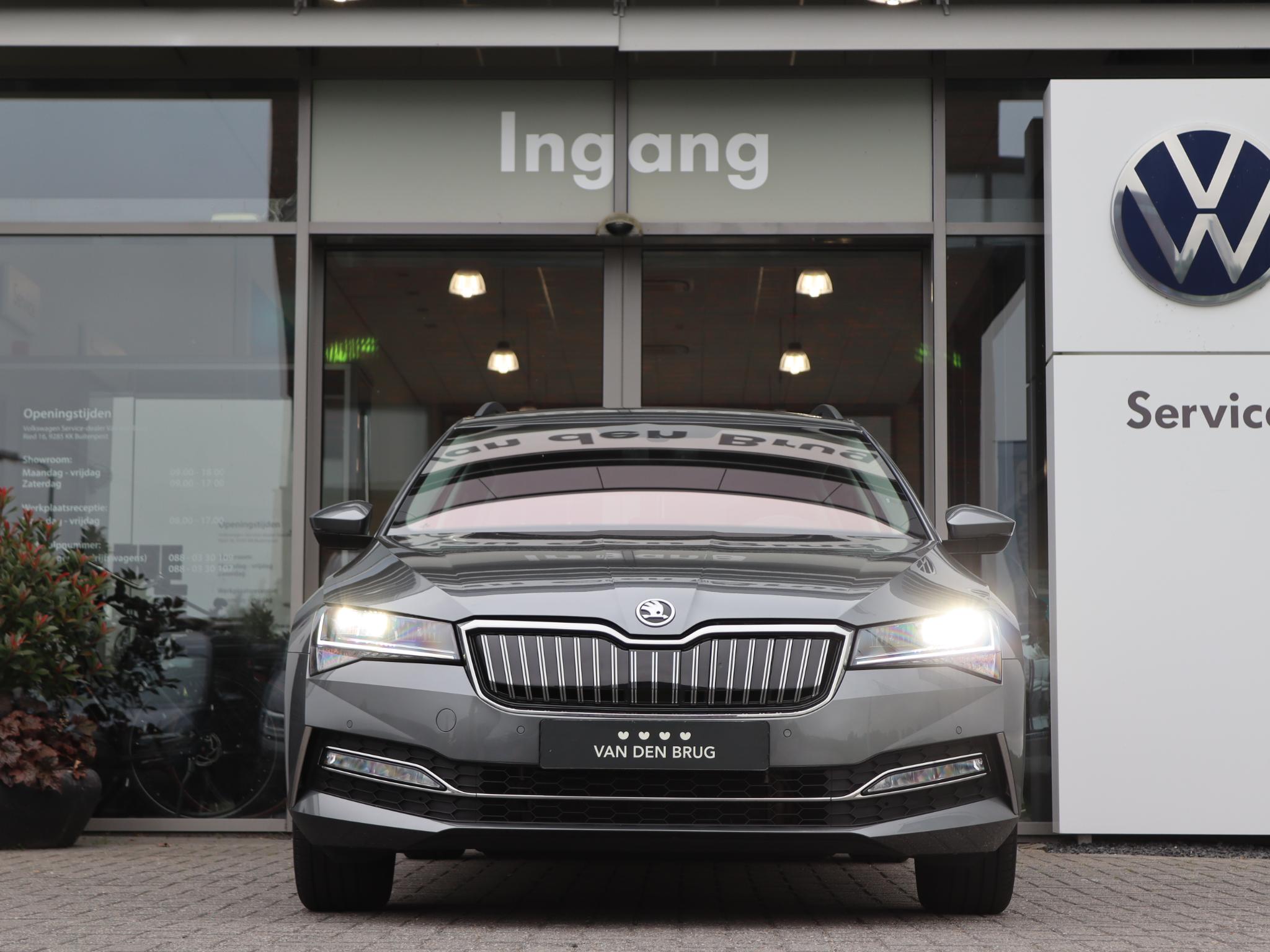 Škoda Superb Combi 1.4 TSI 218 pk iV DSG Ambition - Afbeelding 4
