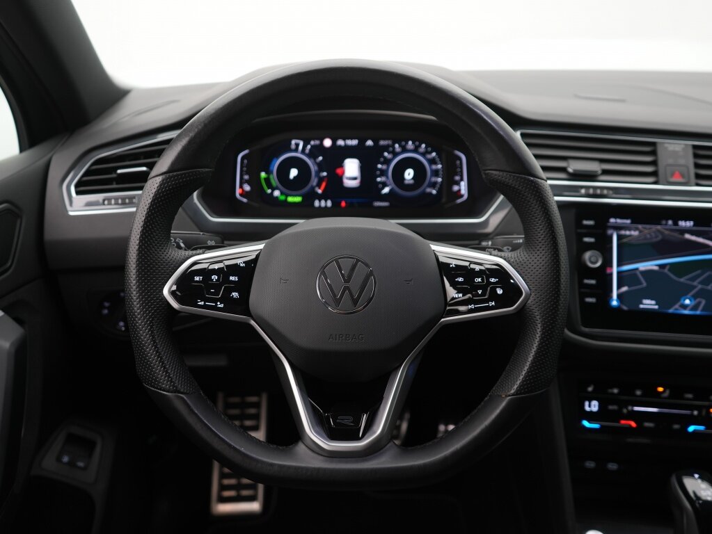 Volkswagen Tiguan 1.4 TSI PHEV R-Line | Panoramadak | Matrix LED | Stoelverwarming - Afbeelding 3