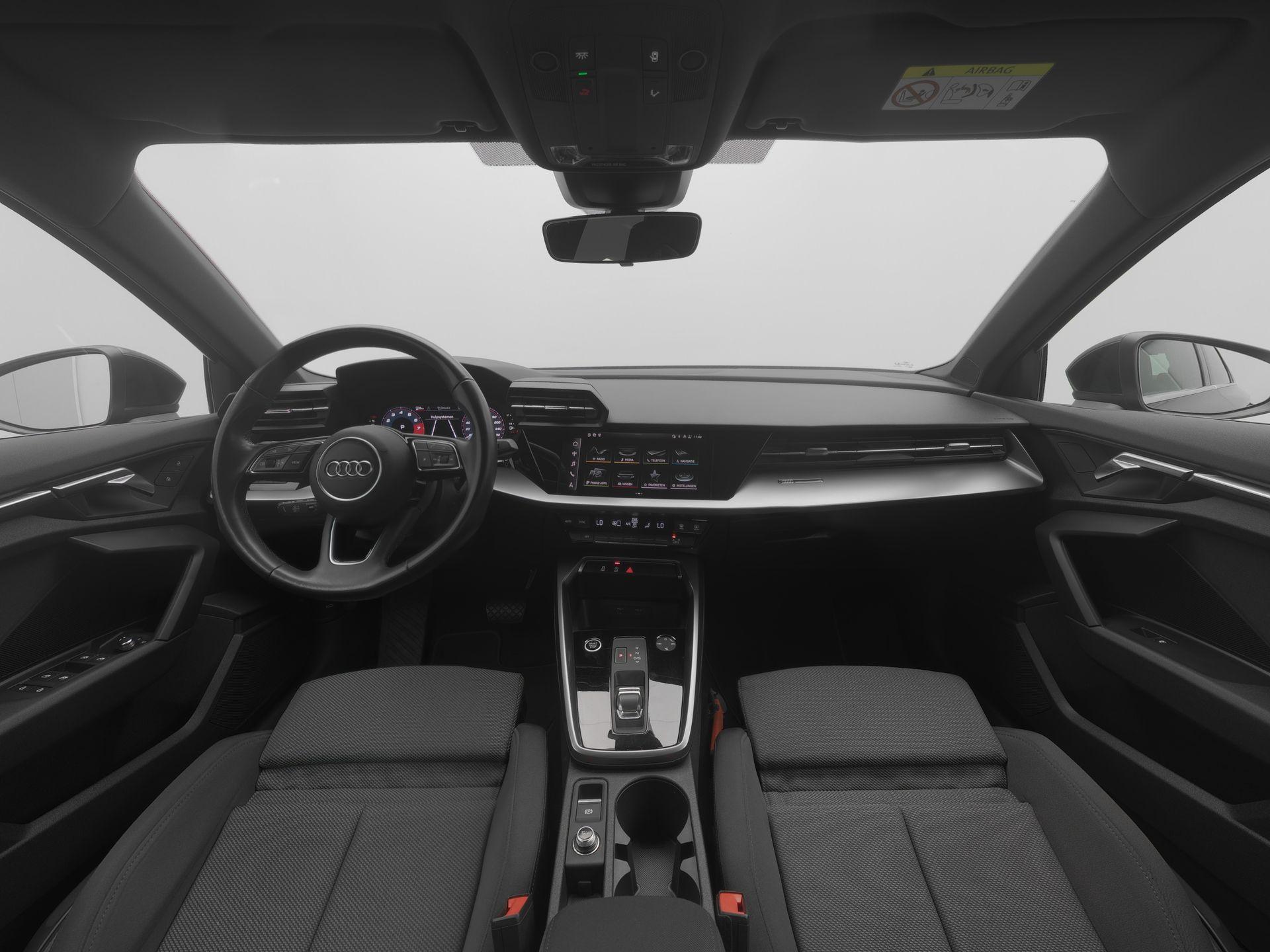 Audi A3 Limousine 30 TFSI Advanced edition 110 PK Automaat - Afbeelding 4