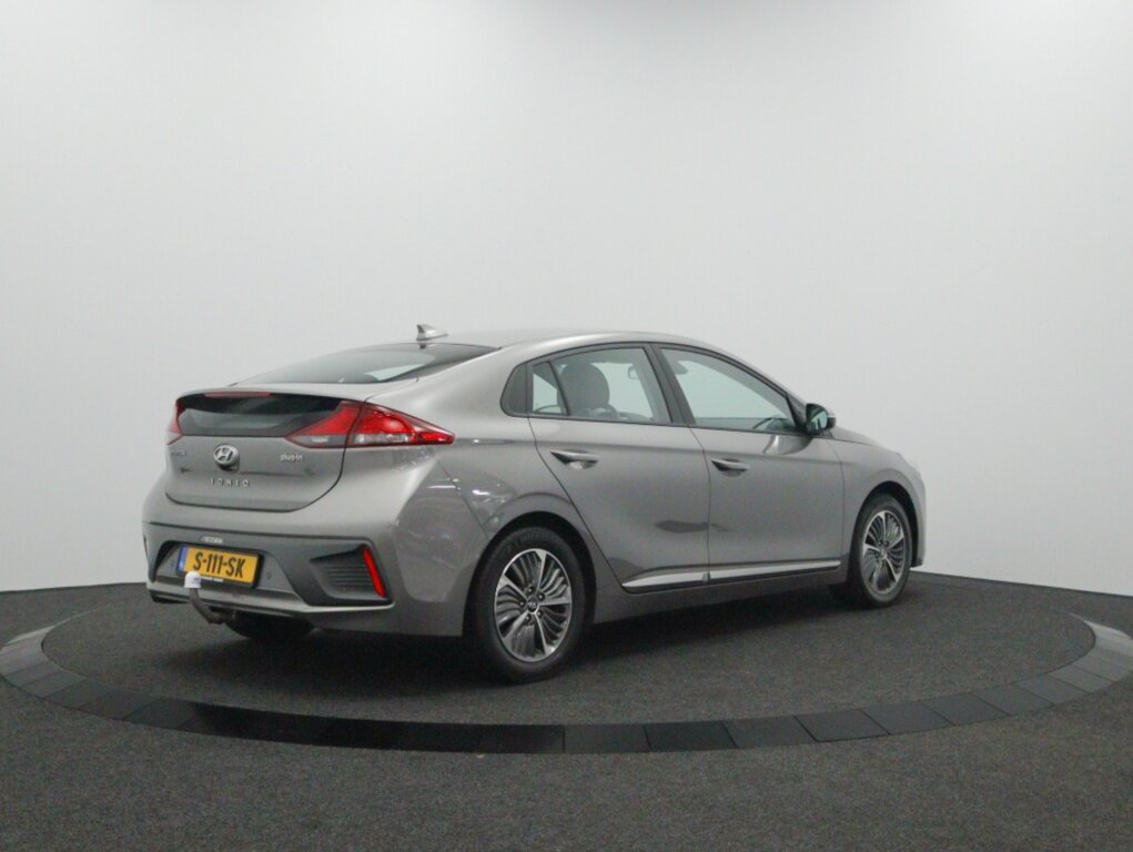 Hyundai IONIQ 1.6 GDi PHEV Comfort | Carplay navigatie | Trekhaak | Camera | S - Afbeelding 2