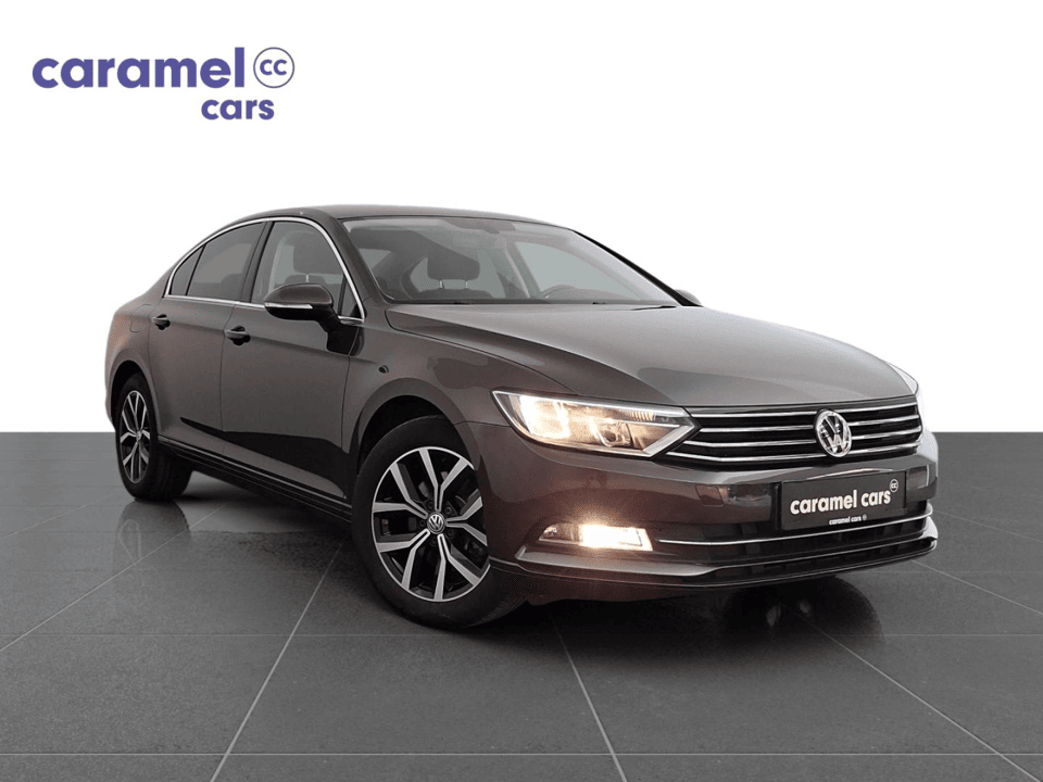 Volkswagen Passat 1.4 TSI Comfortline *CAMERA ACHTER*SENSOREN VOOR EN ACHTER*RADIO*KLIMAATREGELING*CRUISE CONTROL* - Afbeelding 1