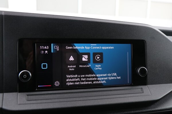 Apple Carplay/Android Auto Apple Carplay/Android Auto
