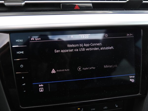 Apple Carplay/Android Auto Apple Carplay/Android Auto