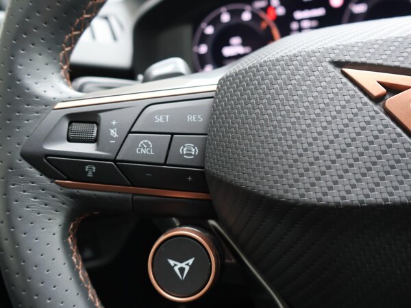 cruise control adaptief met Stop&Go en stuurhulp cruise control adaptief met Stop&Go en stuurhulp