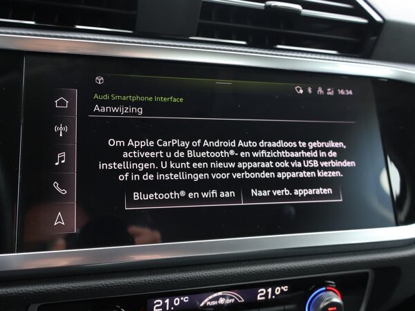 Apple Carplay/Android Auto Apple Carplay/Android Auto