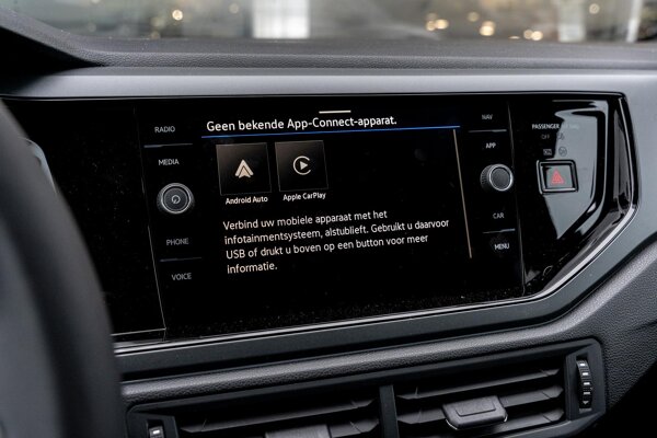 Apple Carplay/Android Auto