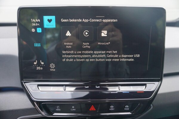 Apple Carplay/Android Auto Apple Carplay/Android Auto