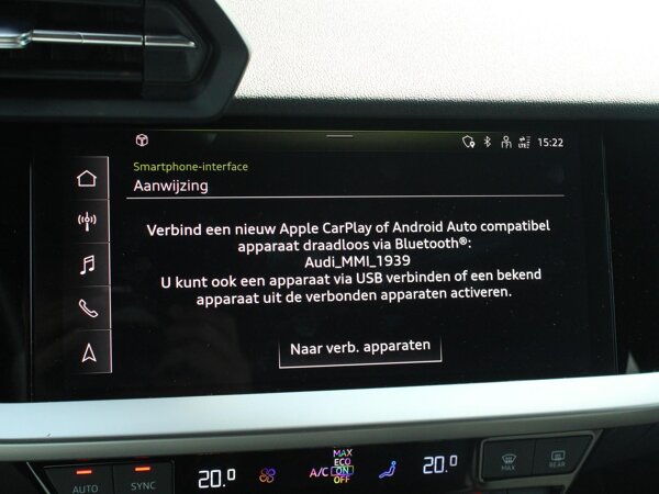 Apple Carplay/Android Auto Apple Carplay/Android Auto