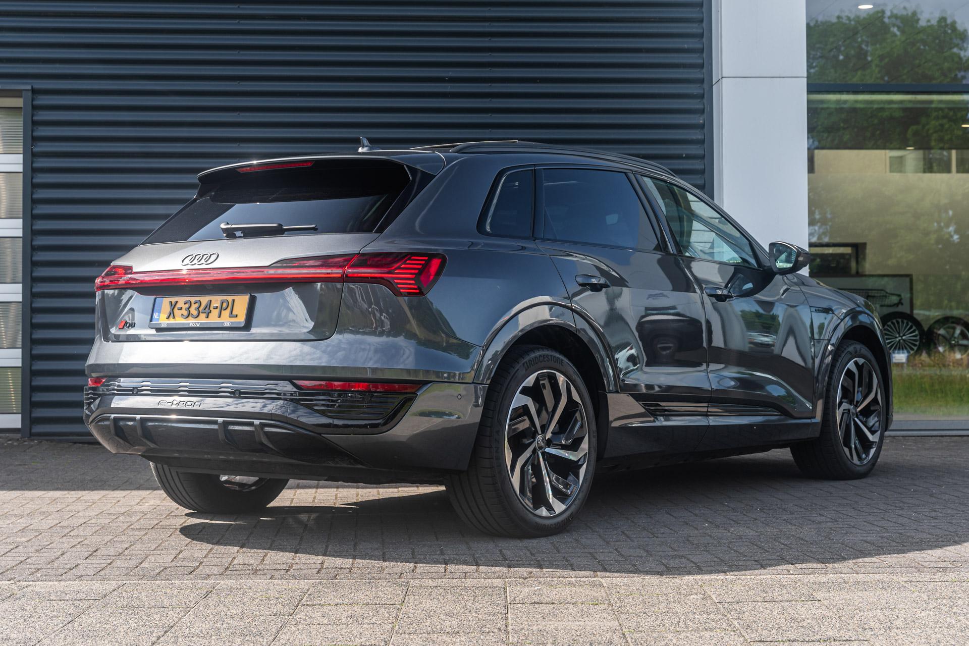 Audi Q8 e-tron 55 408pk quattro S Edition Competition 115 kWh - Afbeelding 2